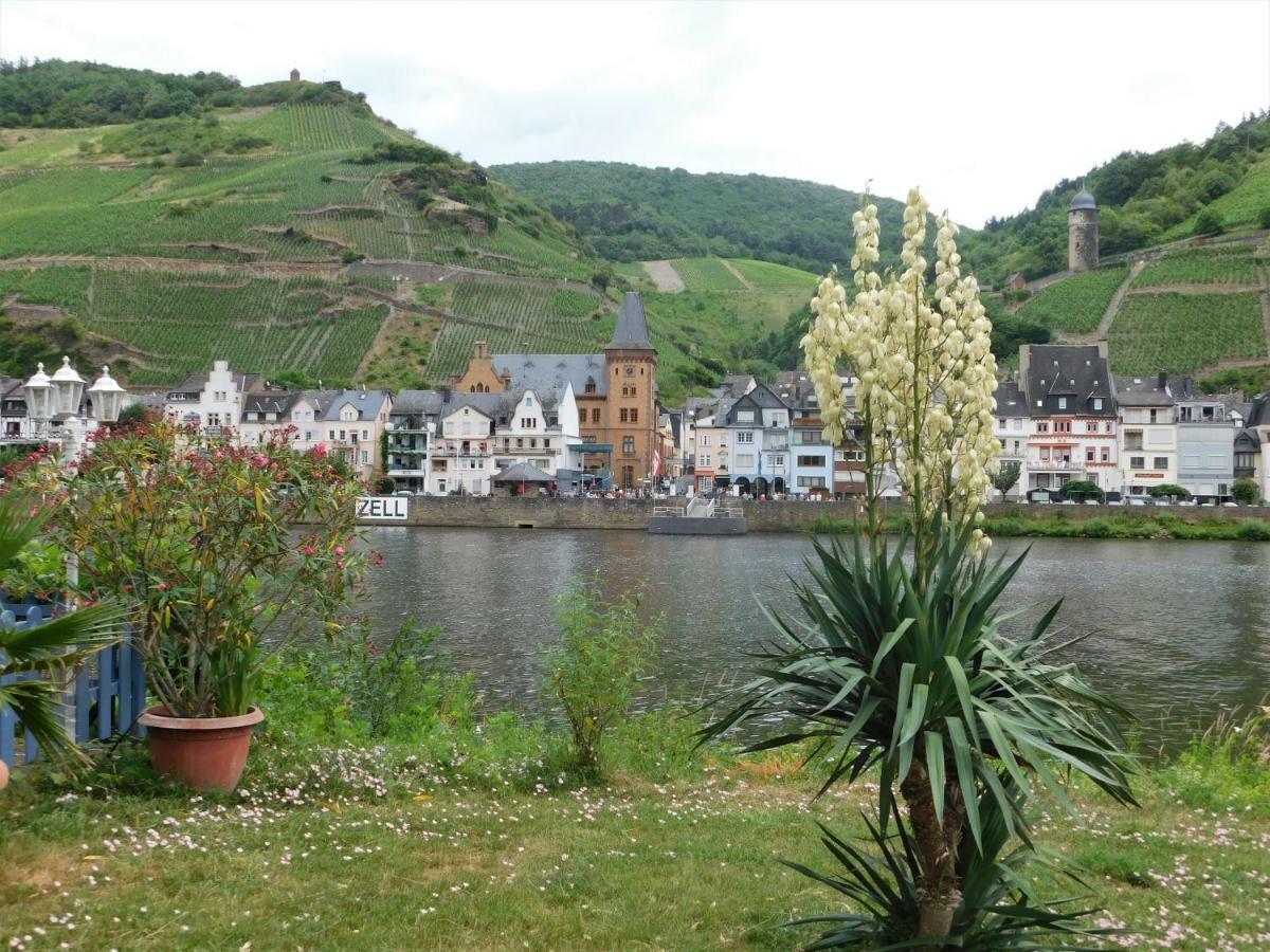 Die Ferienwohnung Lindenhof Zell an der Mosel Exteriör bild