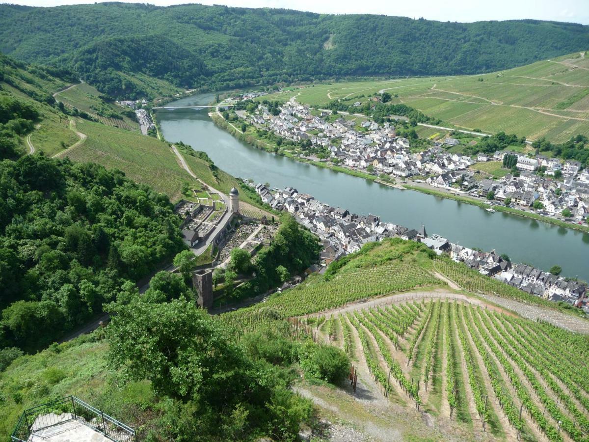 Die Ferienwohnung Lindenhof Zell an der Mosel Exteriör bild